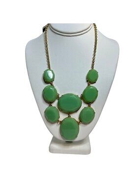 Gold Tone And Faceted Green Lucite Statement Necklace (6375)